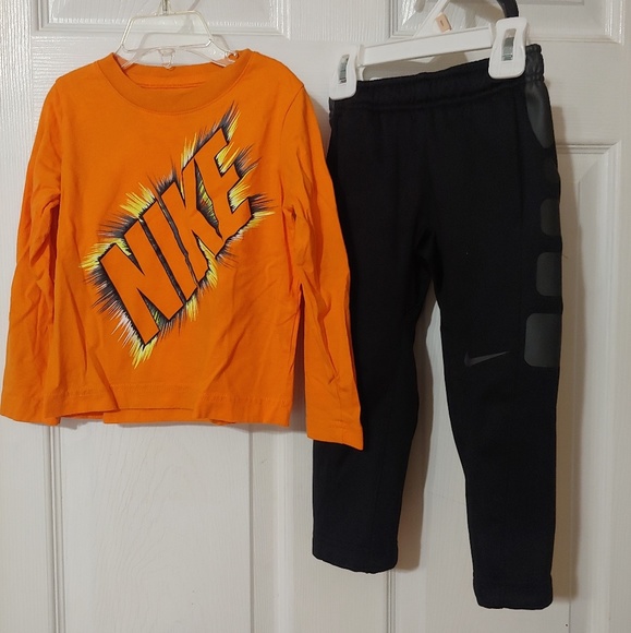 Other - Toddler Nike outfit